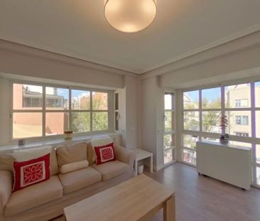 Piso de alquiler en Calle de Alvarado, Bellas Vistas - Photo 1