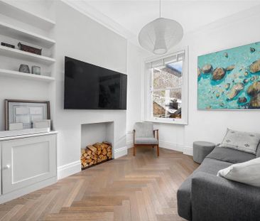 4 bedroom terraced house to rent - Photo 3