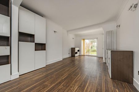 3 bedroom terraced house to rent - Photo 3