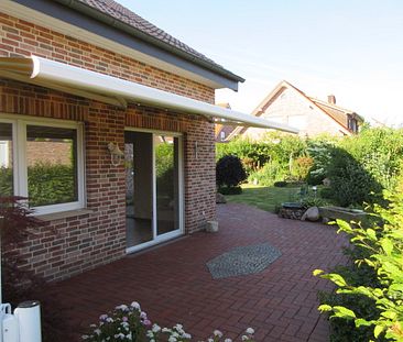 top EG-Wohnung mit Terrasse, Garten und Garage in ruhiger Lage. - Photo 2