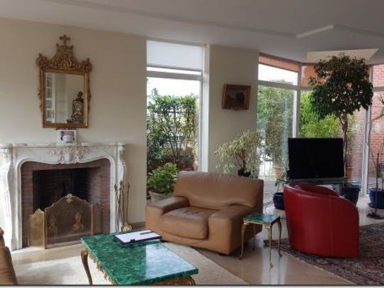 IXELLES : PENTHOUSE: 3 CHAMBRES MEUBLE + TERRASSE - Bruxelles 1 - Photo 1