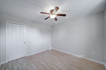 For Lease - 2329 Belyea Street Unit# 1A, Oakville, Ontario - Photo 4