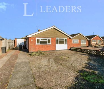 2 bedroom bungalow to rent Mountbatten Drive, Eastbourne, East Suss... - Photo 1