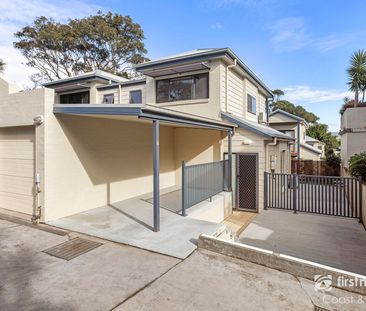 Modern Townhouse in the heart of Gerringong - Photo 2