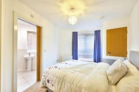 Bowling Green Close, Bletchley, MK2 - Photo 5