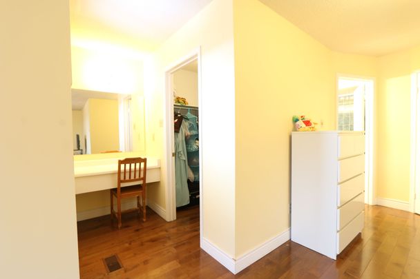 For Lease - 28 Bauer Crescent, Markham, Ontario - Photo 1