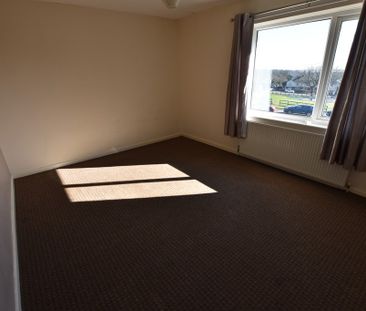 Ainsworth Avenue Horwich Bolton Lancashire - Photo 5