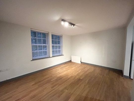 Upper Hinton Road, Bournemouth - Photo 1