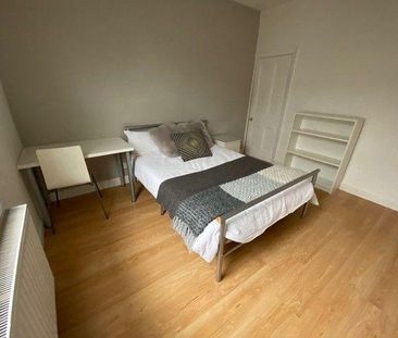 3 bedroom house share to rent - Photo 4