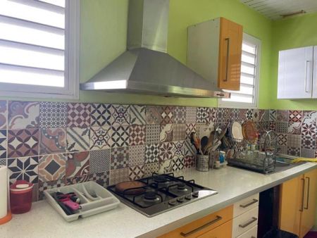 Location Maison 67.11m² 3 pièces Fort de france - Photo 5