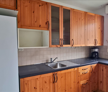 2 pièces - Meublé - 39 m² - 2ème étage - Colocation non autorisée - Photo 1