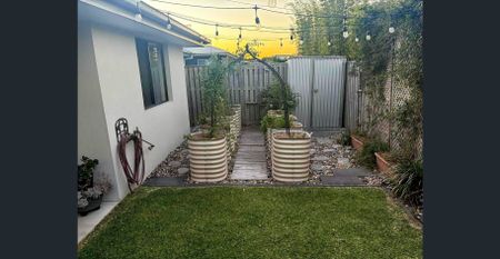 Convenient Pimpama Location – 3-Bedroom Home with Double Garage - Photo 2