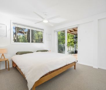 Spacious Secluded Family Home + Cottage - Photo 4