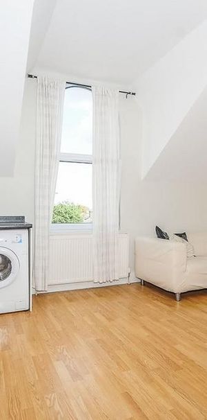 1 bedroom property to rent - Photo 1