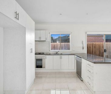 1/31 Horseshoe Circuit, Truganina VIC, Belconnen - Photo 5