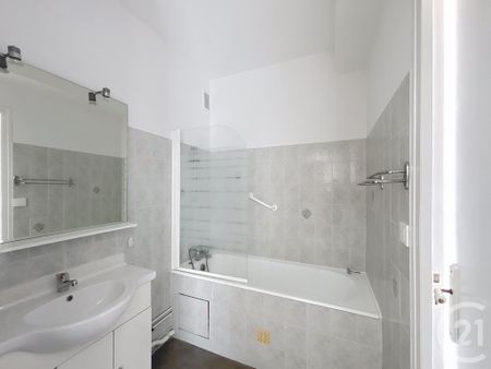 Location Appartement 3 pièces 78m² TROYES 10000 - Photo 5