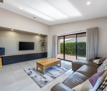 Exceptional Family Comfort in the Rosenthal Estate - Photo 3