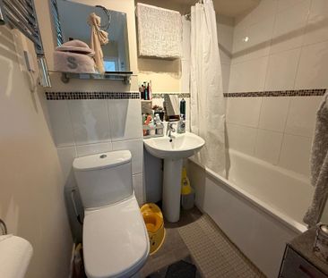 2 bedroom property to rent - Photo 2