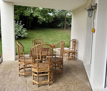 Location Appartement 4 pièces Meublé 106m² DIVONNE LES BAINS 01220 - Photo 4