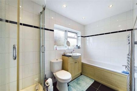 Blewbury Drive, Tilehurst, Reading, Berkshire, RG31 - Photo 5