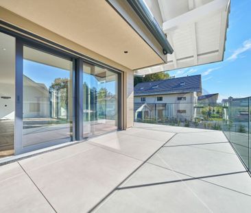 HIGH STANDING DUPLEX WITH BALCONY-TERRACE - Photo 6