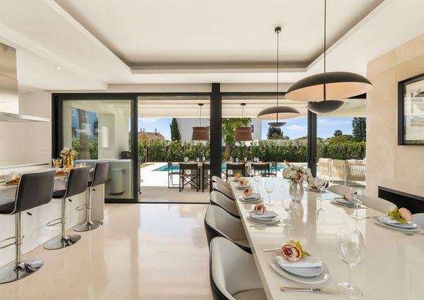 4 bedroom luxury Villa for rent in El Paraíso, Andalusia
