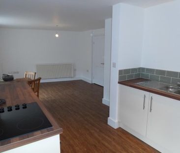 2 bedroom apartment to rent - Photo 6