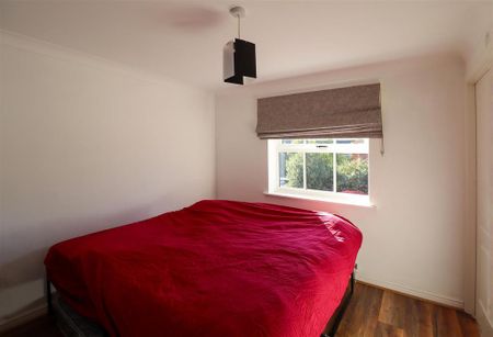 3 bedroom detached house to rent - Photo 4