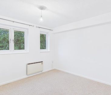 Oakridge Close, Abbeymead, Gloucester - Photo 5
