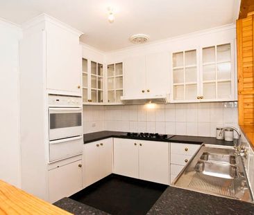 Easy-care living - Photo 2