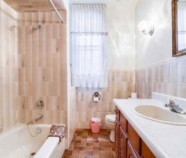 For Lease - 44 Robinson Street Unit# 2FL One BR, Toronto, Ontario - Photo 3