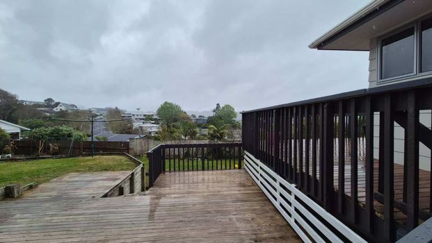 3 Bedrooms, Orewa - Photo 1