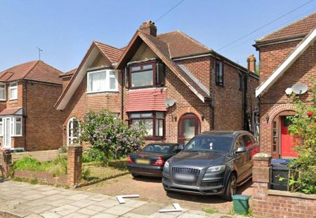 1 bedroom in a house share to rent - Photo 4