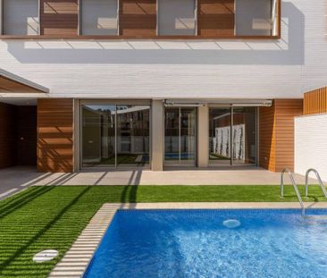 4 room luxury House for rent in Sabadell, Spain - Photo 6