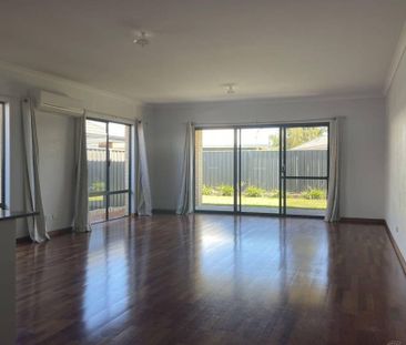 Modern Family Home with Theatre Room, Side Access & Spacious Alfresco - Photo 6