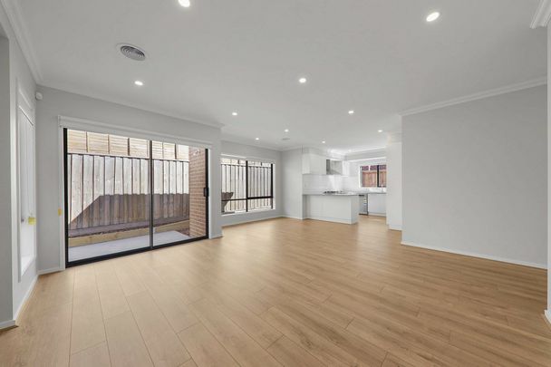 269 Manor Lakes Boulevard, Manor Lakes VIC, Belconnen - Photo 1