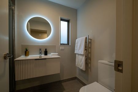 Modern 2BR Townhouse in Mangere East! - Photo 5