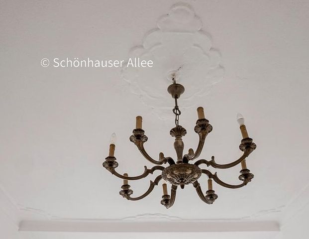 Stilvolle 4 Zimmer Altbauwohnung in der Schönhauser Allee 127 - Photo 1