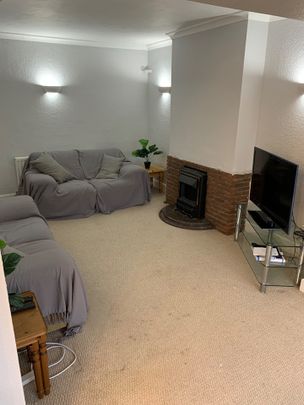 Room in a Shared House, London, SE3 - Photo 1