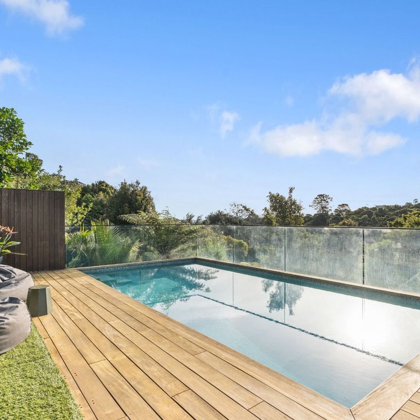 Modern Sophistication Meets Coastal Living, Waiheke Island! - Photo 1