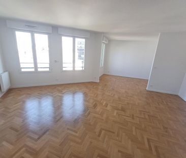 location Appartement T4 DE 99.9m² À VERSAILLES - Photo 1