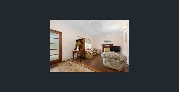 Waiting for you! - Photo 1