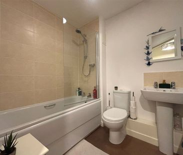 Centrifuge Way, Farnborough, GU14 - Photo 6