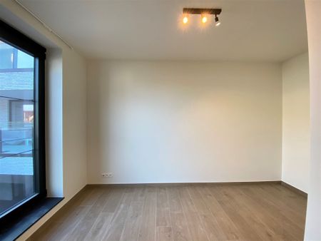 Nieuwbouwappartement met 2 slaapkamers, kelderberging en ondergrondse autostaanplaats - Photo 4