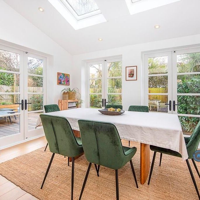 5 bedroom semi-detached house to rent - Photo 1