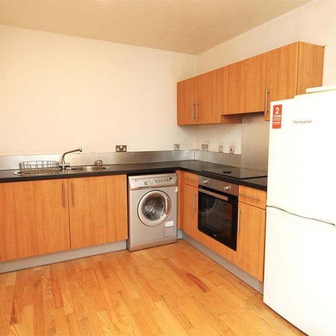 1 bedroom flat to rent - Photo 1