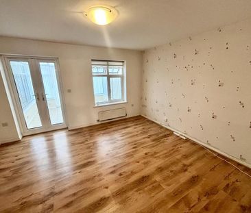 2 bedroom semi-detached house to rent - Photo 1