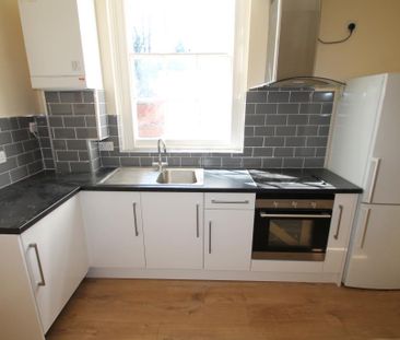 3 bedroom apartment to rent - Photo 3