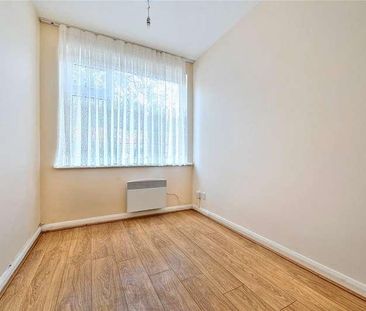 St. Georges Road, Enfield, EN1 - Photo 6