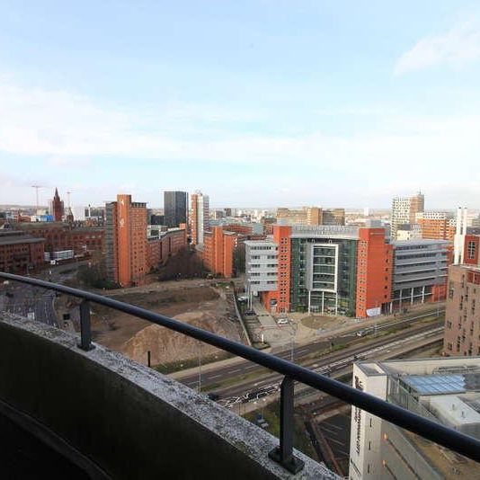 Hive, Masshouse Plaza, Birmingham City Centre, B5 - Photo 1